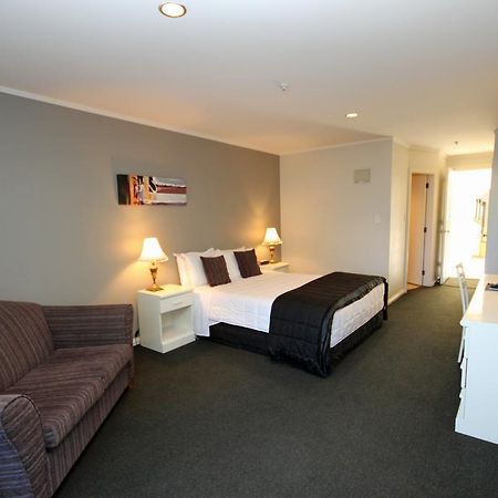 Champers Motor Inn ロワー・ハット エクステリア 写真